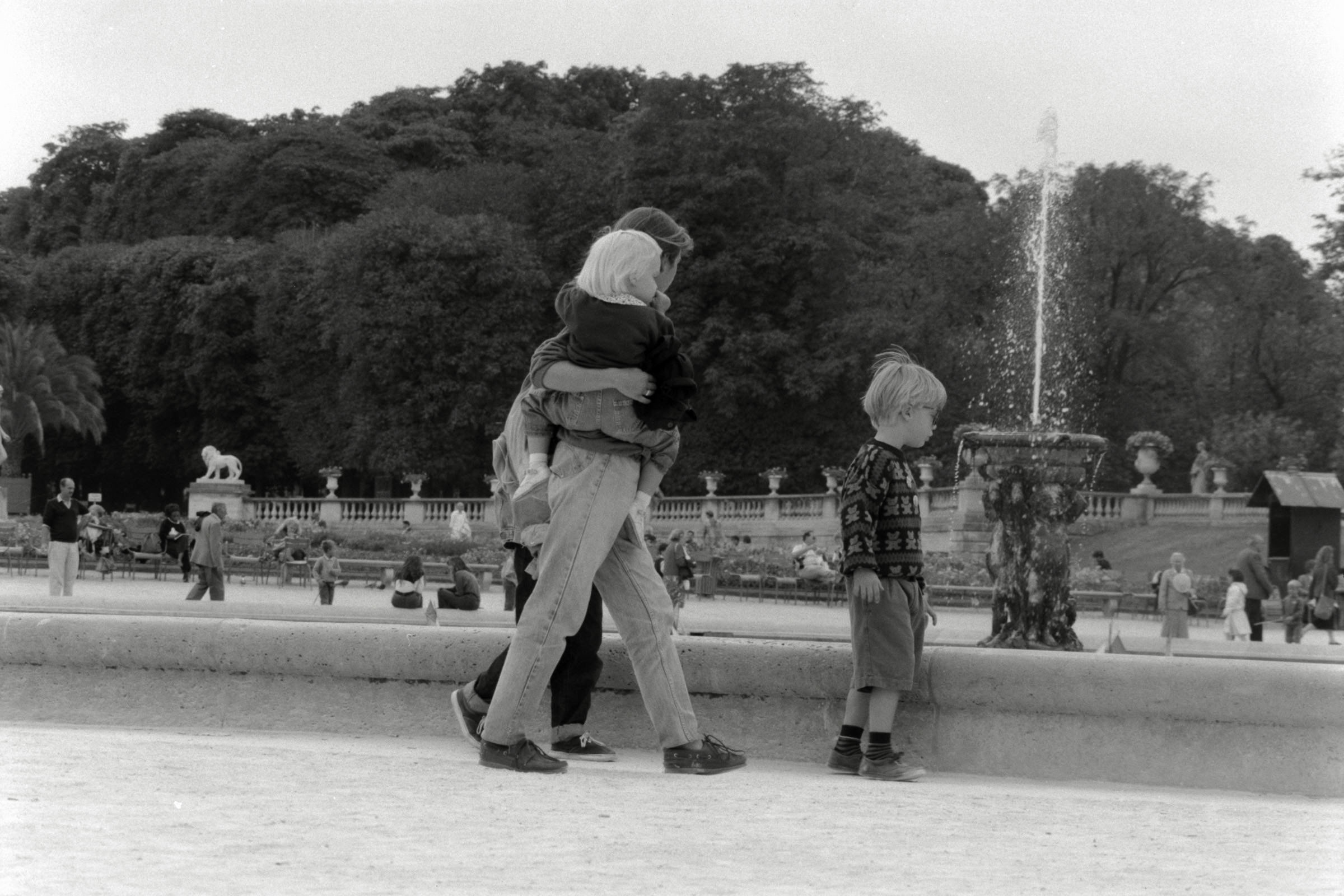 AHP F1990 09 003 sc250506 img21 NLP